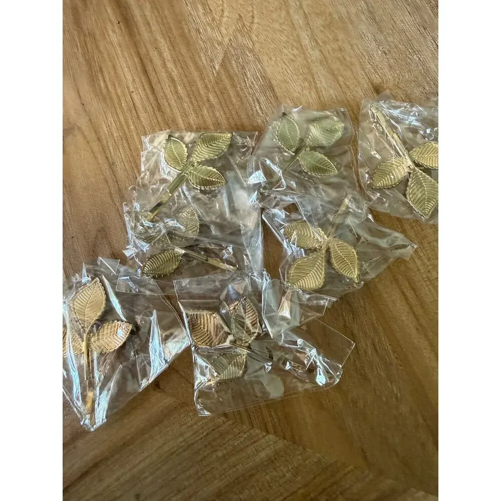 NIP Gold Leaf Bobby Pin Bundle (7)